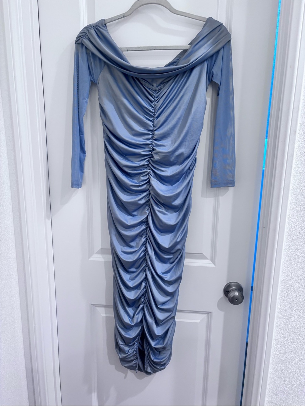 Elegant Blue Ruched Off-Shoulder Women’s Dress